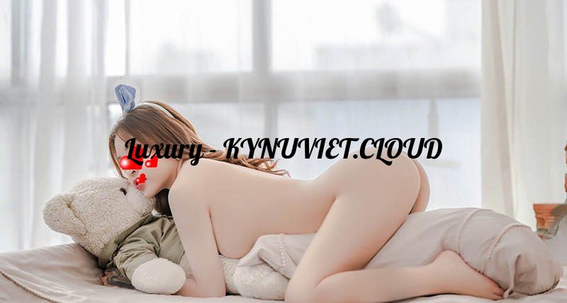 reup-thien-than-tuoi-teen-angelia-nguyen-dep-hut-hon-vo-cung-sexy-2019754-original.jpg